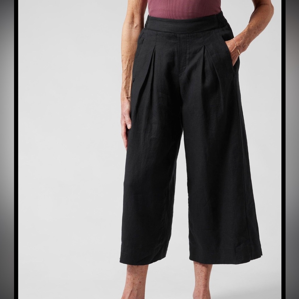 NWT Athleta Playa linen crops